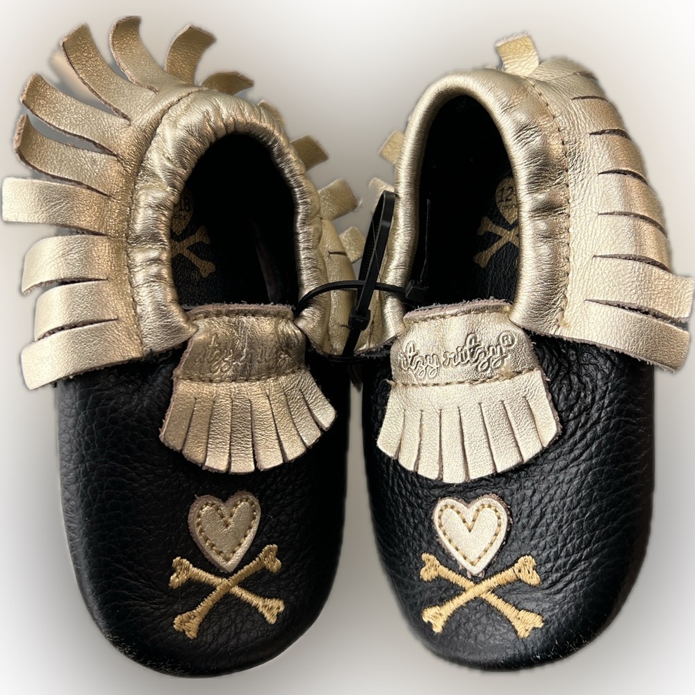 ☠️💛New Itzy Ritzy+Tokidoki Moc Happens Hearts & Cross Bones Baby Moccasins/Shoes - Picture 17 of 17